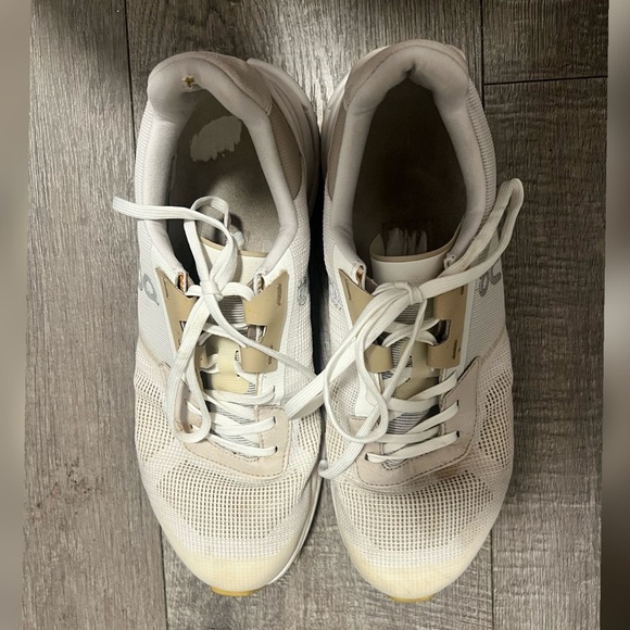 On Running Women's Cloudrift Shoes Size 9 $149 - Picture 4 of 6